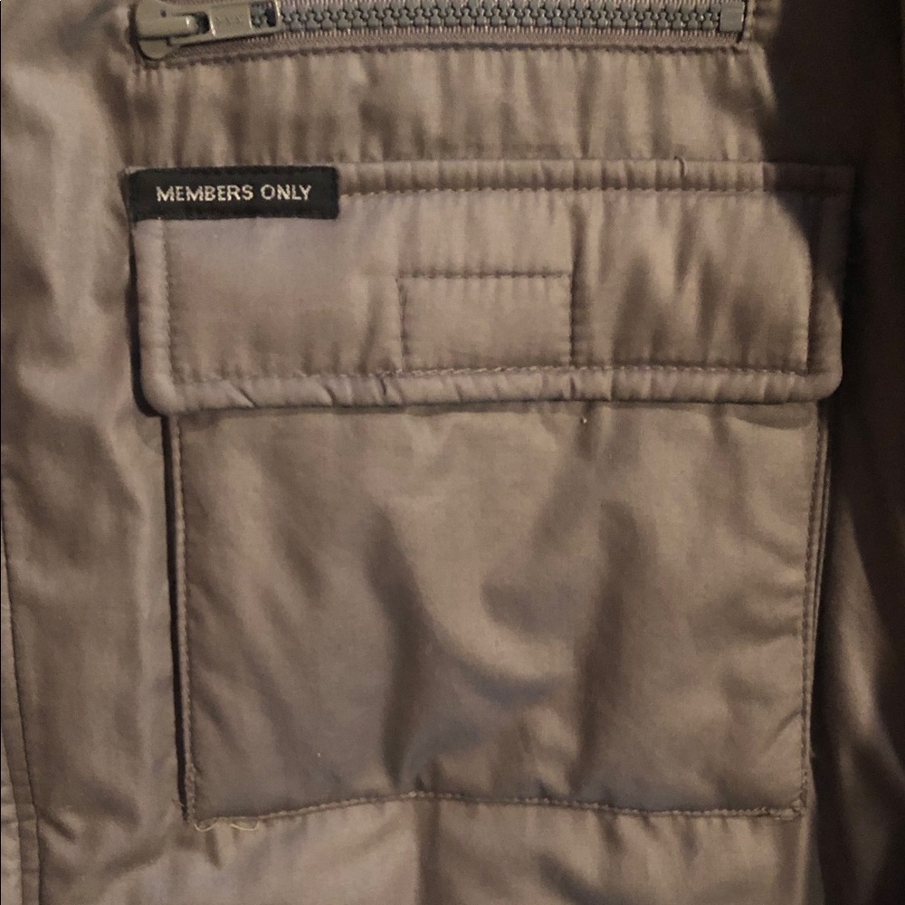 Members Only Men's Gray Jacket with Brown Collar - Picture 3 of 6